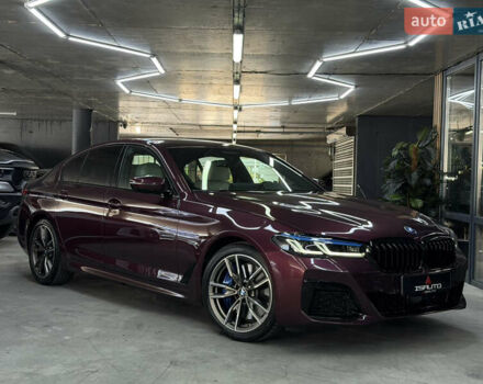 Фиолетовый БМВ 5 Серия, объемом двигателя 3 л и пробегом 27 тыс. км за 60000 $, фото 1 на Automoto.ua