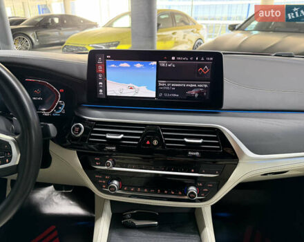 Фиолетовый БМВ 5 Серия, объемом двигателя 3 л и пробегом 27 тыс. км за 60000 $, фото 26 на Automoto.ua