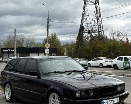 Фиолетовый БМВ 5 Серия, объемом двигателя 2.49 л и пробегом 400 тыс. км за 2800 $, фото 2 на Automoto.ua