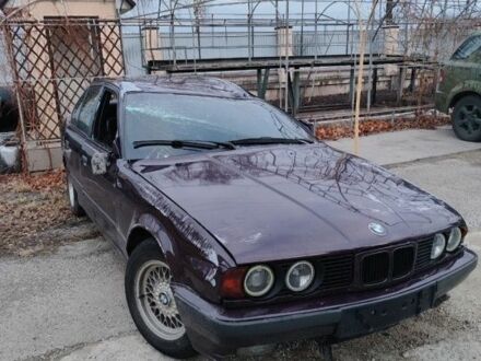 Фиолетовый БМВ 5 Серия, объемом двигателя 2 л и пробегом 420 тыс. км за 600 $, фото 1 на Automoto.ua