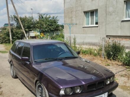 Фиолетовый БМВ 5 Серия, объемом двигателя 2.5 л и пробегом 300 тыс. км за 3400 $, фото 1 на Automoto.ua
