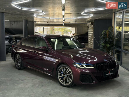 Фиолетовый БМВ 5 Серия, объемом двигателя 3 л и пробегом 27 тыс. км за 60000 $, фото 1 на Automoto.ua