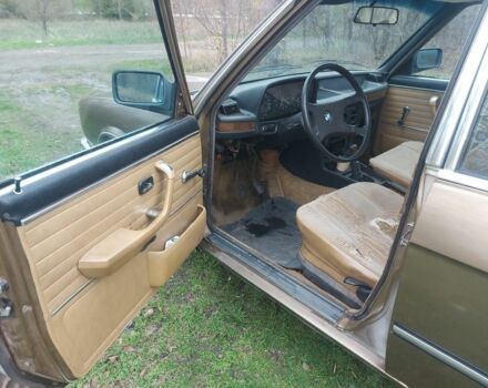 Коричневий БМВ 5 Серія, об'ємом двигуна 2 л та пробігом 200 тис. км за 1850 $, фото 7 на Automoto.ua