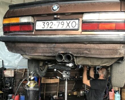 Коричневий БМВ 5 Серія, об'ємом двигуна 3 л та пробігом 360 тис. км за 1700 $, фото 7 на Automoto.ua