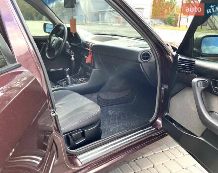 Коричневый БМВ 5 Серия, объемом двигателя 2 л и пробегом 300 тыс. км за 4500 $, фото 11 на Automoto.ua