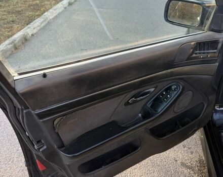 Коричневый БМВ 5 Серия, объемом двигателя 0 л и пробегом 350 тыс. км за 1350 $, фото 7 на Automoto.ua