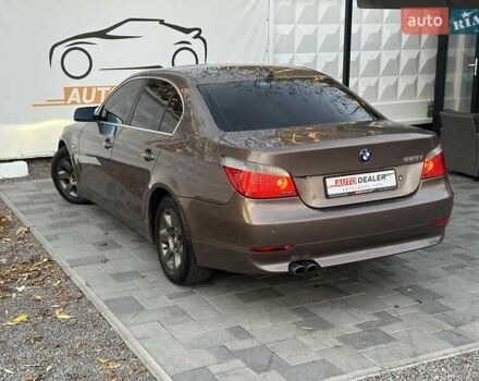 Коричневый БМВ 5 Серия, объемом двигателя 2 л и пробегом 262 тыс. км за 7900 $, фото 1 на Automoto.ua