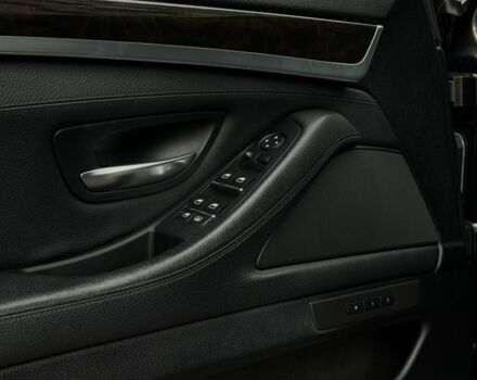 Коричневый БМВ 5 Серия, объемом двигателя 3 л и пробегом 199 тыс. км за 13500 $, фото 4 на Automoto.ua