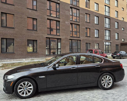 БМВ 5 Серия 2015 в Остоге на Automoto.ua Коричневый БМВ 5 Серия, объемом двигателя 2 л и пробегом 255 тыс. км за 11999 $, фото 3 на Automoto.ua