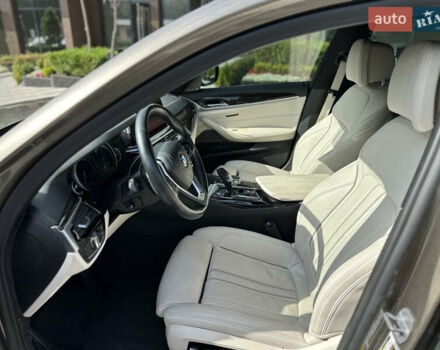 Коричневий БМВ 5 Серія, об'ємом двигуна 2 л та пробігом 55 тис. км за 22999 $, фото 10 на Automoto.ua