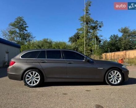 Коричневий БМВ 5 Серія, об'ємом двигуна 3 л та пробігом 235 тис. км за 15500 $, фото 10 на Automoto.ua