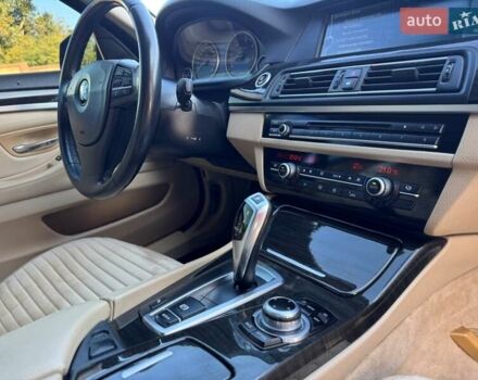 Коричневий БМВ 5 Серія, об'ємом двигуна 3 л та пробігом 235 тис. км за 15500 $, фото 92 на Automoto.ua