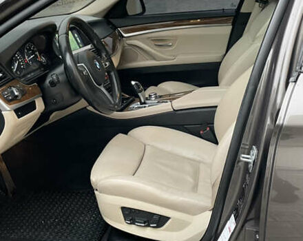 Коричневый БМВ 5 Серия, объемом двигателя 3 л и пробегом 325 тыс. км за 16000 $, фото 5 на Automoto.ua