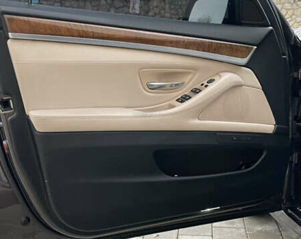 Коричневый БМВ 5 Серия, объемом двигателя 3 л и пробегом 325 тыс. км за 16000 $, фото 6 на Automoto.ua