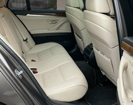 Коричневый БМВ 5 Серия, объемом двигателя 3 л и пробегом 325 тыс. км за 16000 $, фото 18 на Automoto.ua