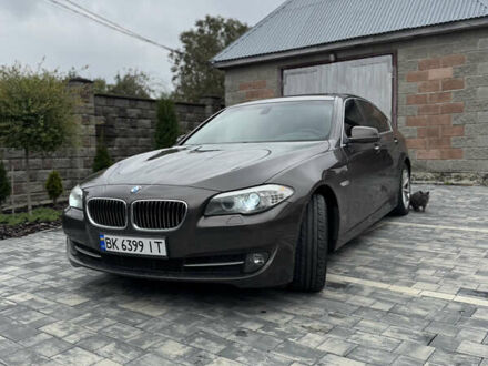 Коричневий БМВ 5 Серія, об'ємом двигуна 2 л та пробігом 334 тис. км за 14000 $, фото 1 на Automoto.ua