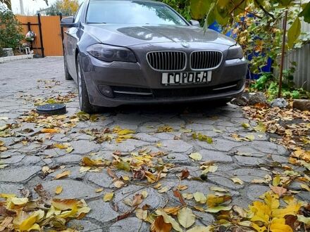 БМВ 5 Серия 2011 в Славянске на Automoto.ua Коричневый БМВ 5 Серия, объемом двигателя 20 л и пробегом 0 тыс. км за 12000 $, фото 1 на Automoto.ua