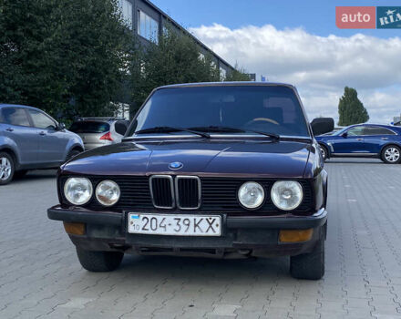 Красный БМВ 5 Серия, объемом двигателя 2.5 л и пробегом 341 тыс. км за 1999 $, фото 10 на Automoto.ua