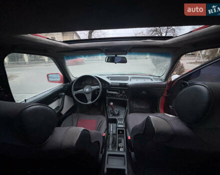 Красный БМВ 5 Серия, объемом двигателя 2 л и пробегом 300 тыс. км за 2500 $, фото 17 на Automoto.ua