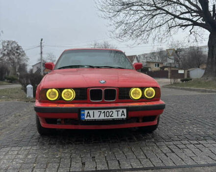 Красный БМВ 5 Серия, объемом двигателя 2 л и пробегом 300 тыс. км за 2500 $, фото 5 на Automoto.ua