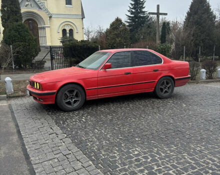 Красный БМВ 5 Серия, объемом двигателя 2 л и пробегом 300 тыс. км за 2500 $, фото 4 на Automoto.ua