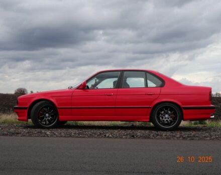 Красный БМВ 5 Серия, объемом двигателя 2 л и пробегом 323 тыс. км за 4500 $, фото 3 на Automoto.ua