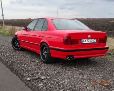 Красный БМВ 5 Серия, объемом двигателя 2 л и пробегом 323 тыс. км за 4500 $, фото 4 на Automoto.ua