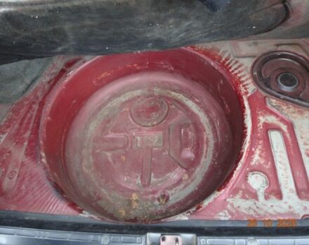 Красный БМВ 5 Серия, объемом двигателя 2 л и пробегом 323 тыс. км за 4500 $, фото 15 на Automoto.ua