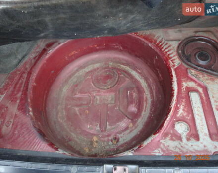 Красный БМВ 5 Серия, объемом двигателя 2 л и пробегом 323 тыс. км за 4500 $, фото 18 на Automoto.ua