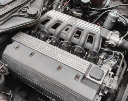 Красный БМВ 5 Серия, объемом двигателя 2.5 л и пробегом 311 тыс. км за 2450 $, фото 8 на Automoto.ua