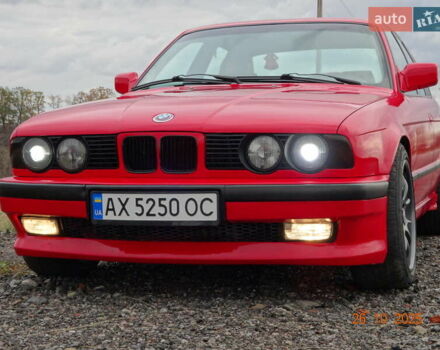 Красный БМВ 5 Серия, объемом двигателя 2 л и пробегом 323 тыс. км за 4500 $, фото 4 на Automoto.ua