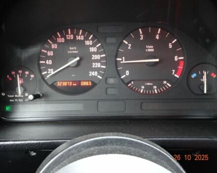 Красный БМВ 5 Серия, объемом двигателя 2 л и пробегом 323 тыс. км за 4500 $, фото 12 на Automoto.ua