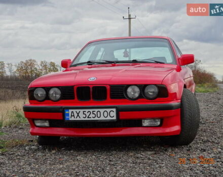 Красный БМВ 5 Серия, объемом двигателя 2 л и пробегом 323 тыс. км за 4500 $, фото 3 на Automoto.ua