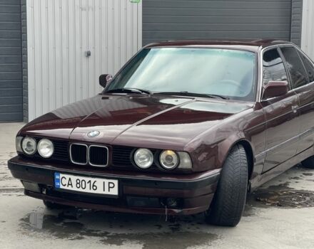 Червоний БМВ 5 Серія, об'ємом двигуна 2 л та пробігом 200 тис. км за 2000 $, фото 1 на Automoto.ua