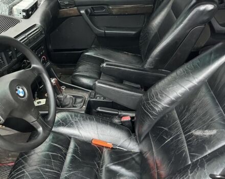 Красный БМВ 5 Серия, объемом двигателя 2.5 л и пробегом 500 тыс. км за 2200 $, фото 3 на Automoto.ua