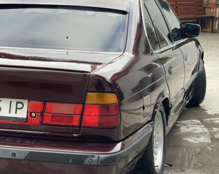 Червоний БМВ 5 Серія, об'ємом двигуна 2 л та пробігом 200 тис. км за 2000 $, фото 4 на Automoto.ua