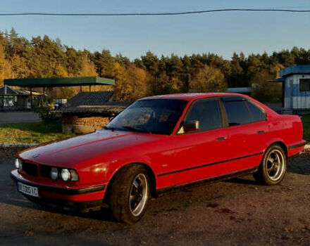 Красный БМВ 5 Серия, объемом двигателя 2 л и пробегом 330 тыс. км за 3000 $, фото 2 на Automoto.ua