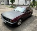 Красный БМВ 5 Серия, объемом двигателя 2 л и пробегом 300 тыс. км за 1900 $, фото 1 на Automoto.ua