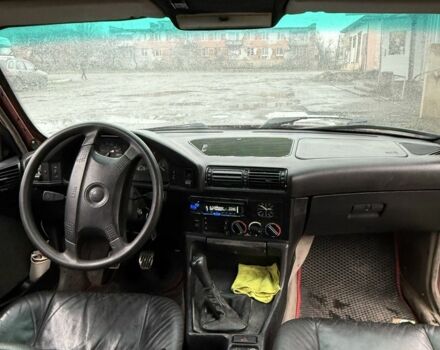 Красный БМВ 5 Серия, объемом двигателя 2 л и пробегом 3 тыс. км за 1537 $, фото 9 на Automoto.ua