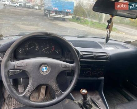 Красный БМВ 5 Серия, объемом двигателя 2.4 л и пробегом 455 тыс. км за 950 $, фото 6 на Automoto.ua