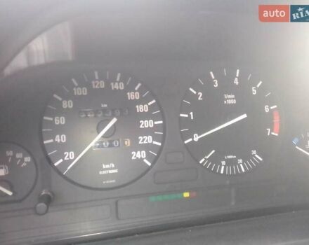 Красный БМВ 5 Серия, объемом двигателя 2.5 л и пробегом 202 тыс. км за 2500 $, фото 10 на Automoto.ua