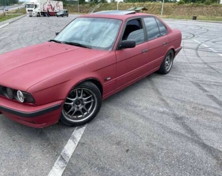 Червоний БМВ 5 Серія, об'ємом двигуна 2.5 л та пробігом 7 тис. км за 3800 $, фото 2 на Automoto.ua