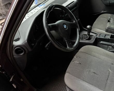Красный БМВ 5 Серия, объемом двигателя 0 л и пробегом 240 тыс. км за 1200 $, фото 6 на Automoto.ua