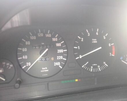 Красный БМВ 5 Серия, объемом двигателя 2.5 л и пробегом 202 тыс. км за 2500 $, фото 13 на Automoto.ua