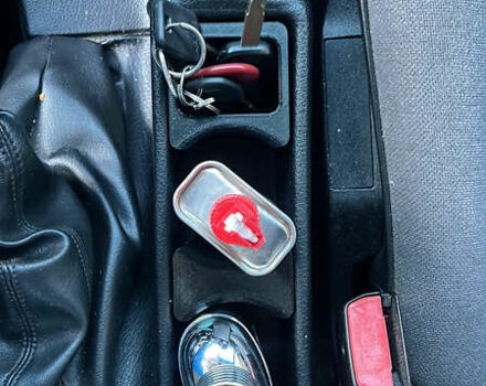 Красный БМВ 5 Серия, объемом двигателя 2.5 л и пробегом 276 тыс. км за 3100 $, фото 9 на Automoto.ua