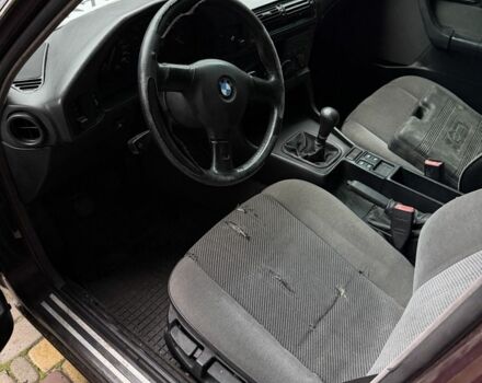 Красный БМВ 5 Серия, объемом двигателя 0 л и пробегом 240 тыс. км за 1200 $, фото 9 на Automoto.ua