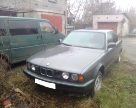 Красный БМВ 5 Серия, объемом двигателя 2.5 л и пробегом 202 тыс. км за 2500 $, фото 4 на Automoto.ua