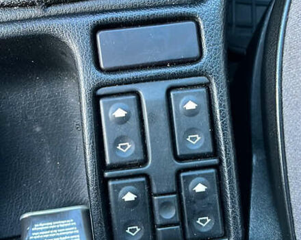 Красный БМВ 5 Серия, объемом двигателя 2.5 л и пробегом 276 тыс. км за 3100 $, фото 12 на Automoto.ua