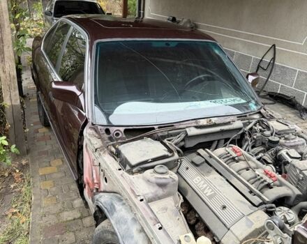 Красный БМВ 5 Серия, объемом двигателя 0 л и пробегом 240 тыс. км за 1200 $, фото 1 на Automoto.ua