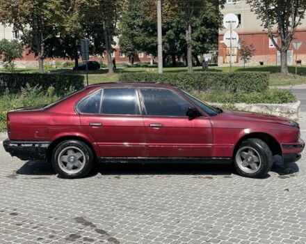 Красный БМВ 5 Серия, объемом двигателя 2.5 л и пробегом 366 тыс. км за 1600 $, фото 3 на Automoto.ua
